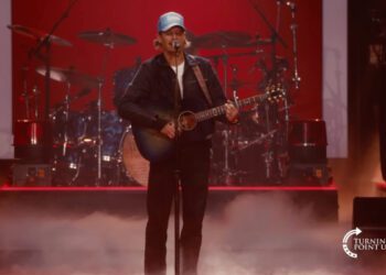 Вот сколько просмотров набрало «Американское шоу в перерыве матча» от Turning Point USA.