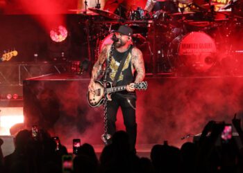 Вот кто выступит на шоу Turning Point USA в перерыве матча в американском стиле. Вот кто выступит на шоу Turning Point USA в перерыве матча в американском стиле.