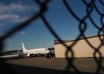 Министерство внутренней безопасности приостанавливает действие программ TSA PreCheck и Global Entry по обеспечению безопасности в аэропортах.