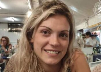 В дикой местности Тасмании были обнаружены человеческие останки, принадлежащие пропавшему туристу. Подтверждено, что это останки пропавшего туриста.