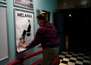 Иран приговорил лауреата Нобелевской премии Наргес Мохаммади к дополнительным 7 годам тюремного заключения.