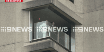 Президент Израиля прибыл в Австралию, в то время как протестующие готовят последнюю попытку добиться судебного разбирательства.