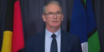 В ближайшие месяцы из каждого телефона в Австралии раздастся громкий тревожный сигнал.