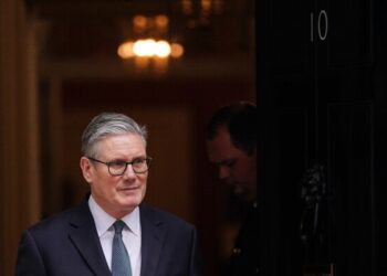 «Первый кот» Ларри отмечает 15 лет в качестве главного политического кота Великобритании. «Первый кот» Ларри отмечает 15 лет в качестве главного политического кота Великобритании.