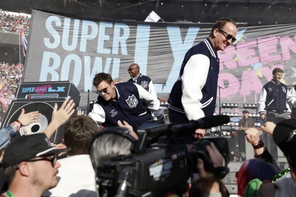 «Это настоящие отморозки»: защита «Сиэтла» разгромила «Патриотов» в матче, который войдет в историю Супербоула.