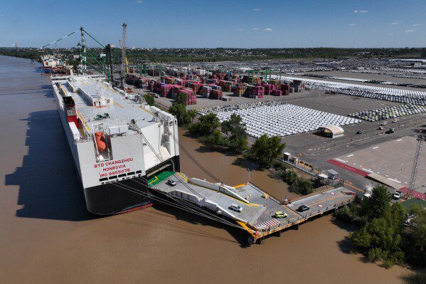 Представитель Мексики Шейнбаум обещает направить гуманитарную помощь на Кубу.