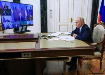 Способность НАТО сдерживать Россию пошатнулась из-за междоусобиц в трансатлантическом регионе.