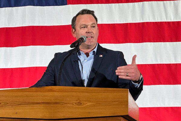 Новый закон выводит Канзас в авангарде запрета на указание трансгендерной идентичности в водительских удостоверениях и свидетельствах о рождении.