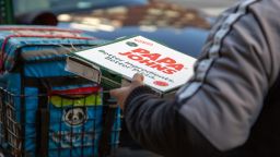 Сеть ресторанов Papa Johns закрывает сотни своих заведений. Сеть ресторанов Papa Johns закрывает сотни своих заведений.