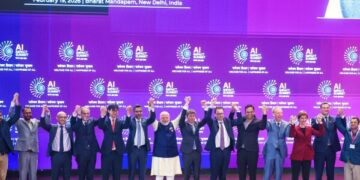 Полиция находит подозреваемых на основе их онлайн-поисков, в то время как суды рассматривают вопросы защиты частной жизни.