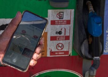 Россия приняла министра иностранных дел Кубы и призвала США не вводить блокаду против Кубы. Россия приняла министра иностранных дел Кубы и призвала США не вводить блокаду против Кубы.