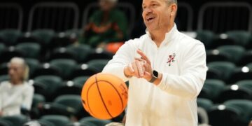 Сын норвежской кронпринцессы арестован по новым обвинениям в преддверии суда по делу об изнасиловании.