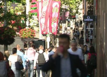 Масштабные изменения затронут более 14 миллионов работников. Масштабные изменения затронут более 14 миллионов работников.