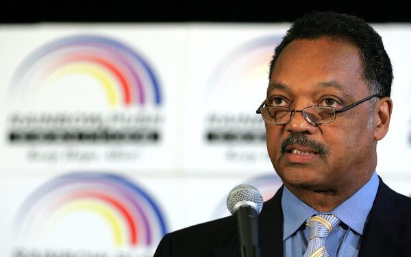 Преподобный Джесси Джексон, икона движения за гражданские права, кандидат в президенты и лауреат премии «Грэмми», скончался в возрасте 84 лет.