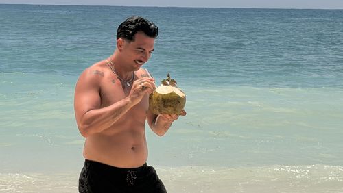 Трагический поворот событий: шеф-повар из Сиднея скончался на Бали. Трагический поворот событий: шеф-повар из Сиднея скончался на Бали.