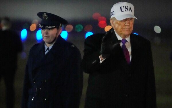 Трамп предупреждает о «плохих последствиях», если Иран не заключит сделку, в то время как второй американский авианосец приближается к Ближнему Востоку. Трамп предупреждает о «плохих последствиях», если Иран не заключит сделку, в то время как второй американский авианосец приближается к Ближнему Востоку.