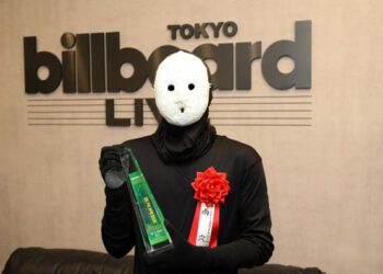 Укецу рассказывает о том, как его книга «Strange Maps» возглавила первый книжный чарт Billboard Japan, о своих музыкальных влияниях и о написании книги «One Reader»: интервью. Укецу рассказывает о том, как его книга «Strange Maps» возглавила первый книжный чарт Billboard Japan, о своих музыкальных влияниях и о написании книги «One Reader»: интервью.