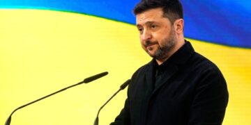 Удар украинского беспилотника вызвал пожары в российском черноморском порту накануне мирных переговоров при посредничестве США.