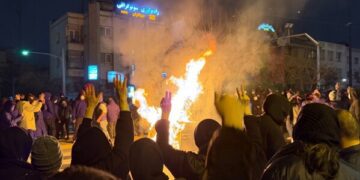 США и Иран завершили последние ядерные переговоры без соглашения на фоне надвигающейся угрозы войны.