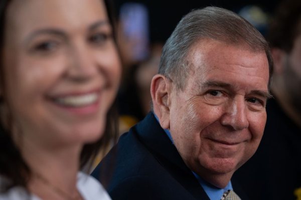 Тихий лидер венесуэльской оппозиции: почему Эдмундо Гонсалес находится в стороне от борьбы за власть.