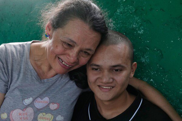 Главный прокурор Венесуэлы распорядился арестовать союзника лидера оппозиции спустя несколько часов после его освобождения.