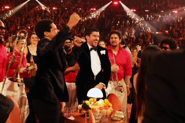 Что вы пропустили на церемонии вручения премии «Грэмми» 2026 года: политика, обнаженка и выступления легенд.