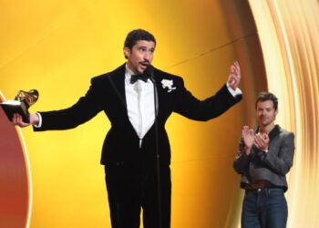 Что вы пропустили на церемонии вручения премии «Грэмми» 2026 года: политика, обнаженка и выступления легенд. Что вы пропустили на церемонии вручения премии «Грэмми» 2026 года: политика, обнаженка и выступления легенд.