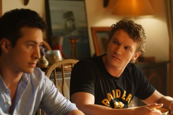 Психологи утверждают, что ваша одержимость "ожесточённым соперничеством" вызвана гораздо большим, чем просто сексуальным подтекстом.