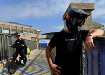 Ютубер оштрафован за организацию «крайне опасного» мотопробега по мосту Харбор-Бридж.