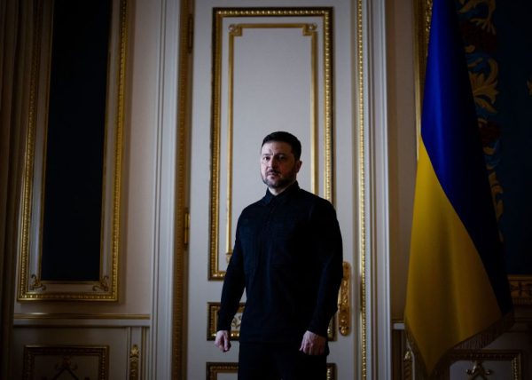 Зеленский умоляет Трампа: «Оставайся на нашей стороне».