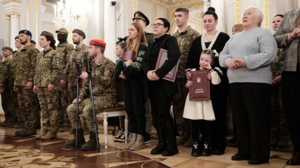 Зеленский умоляет Трампа: «Оставайся на нашей стороне».