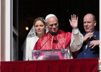 Анализ: Спустя месяц войны Иран использует повстанческую тактику и держит мировую экономику в заложниках.