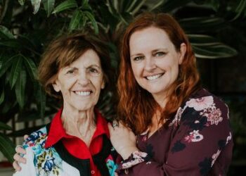 В последние дни своей жизни Хелен не могла глотать. Ее семья чувствовала себя беспомощной.