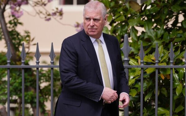 Карни назначает внеочередные выборы в трех канадских округах, которые могут привести к формированию правительства большинства.