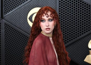 Чаппелл Роан в Париже выступила против людей, которые «нарушают мои границы»: «Прекратите меня преследовать».