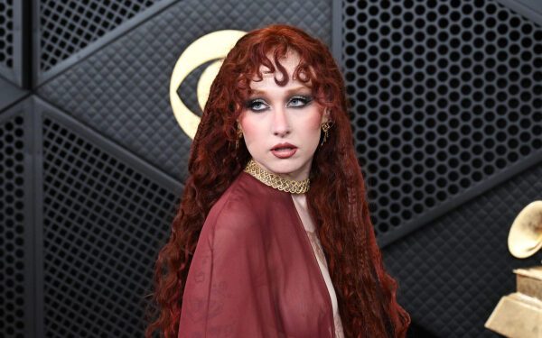 Чаппелл Роан в Париже выступила против людей, которые «нарушают мои границы»: «Прекратите меня преследовать».