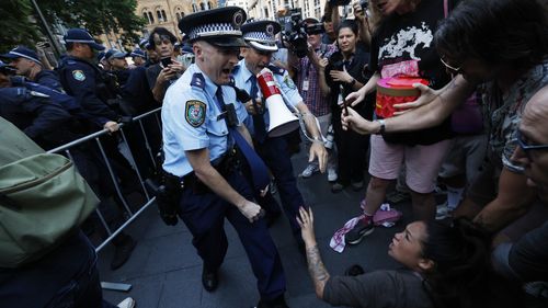 Крис Миннс определил сроки своего ухода из политики.