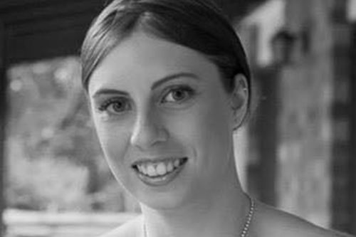 «Успокойтесь»: мать не пустили в дом перед убийством, сообщили на следствии.