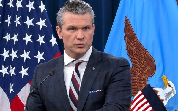 Эквадор объявил посла Кубы персоной нон грата и приказал миссии покинуть страну.