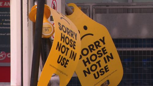 Эксперты сравнивают заоблачные цены на топливо с тремя повышениями процентных ставок.