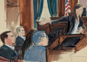 Отец, подаривший пистолет подозреваемому в стрельбе в школе в Джорджии на Рождество, признан виновным в убийстве второй степени.