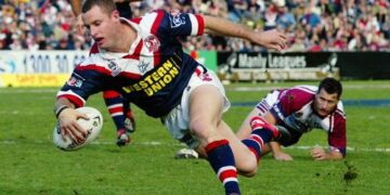 Бывший игрок сборной штата по регби арестован по обвинению в домашнем насилии.