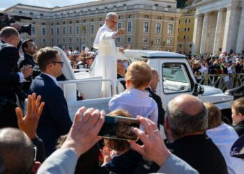 Как был избран Папа Лев: раскрыты новые подробности драматической борьбы за пост Папы Римского. Как был избран Папа Лев: раскрыты новые подробности драматической борьбы за пост Папы Римского.