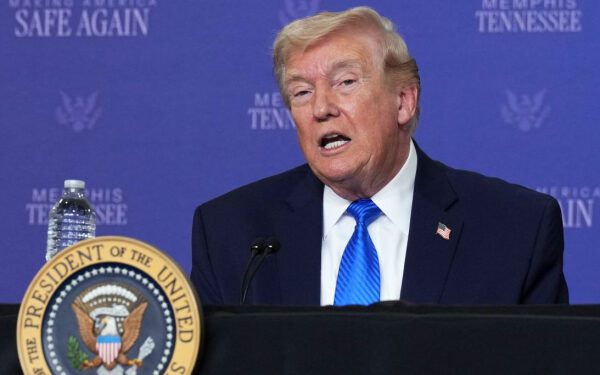 Как Трамп внезапно поддержал идею переговоров с Ираном Как Трамп внезапно поддержал идею переговоров с Ираном