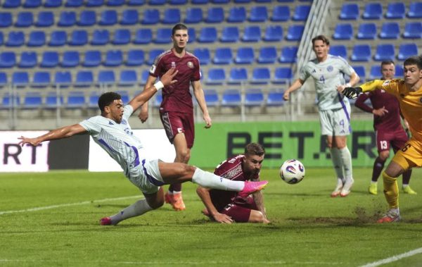 Иран ведет переговоры с ФИФА о переносе матчей чемпионата мира по футболу из США в Мексику.