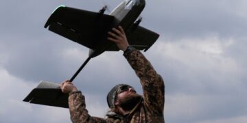 Иран угрожает всемирно известным туристическим объектам и заявляет, что продолжает производство ракет спустя 3 недели после начала войны.