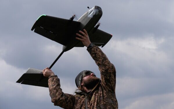 Иран угрожает всемирно известным туристическим объектам и заявляет, что продолжает производство ракет спустя 3 недели после начала войны. Иран угрожает всемирно известным туристическим объектам и заявляет, что продолжает производство ракет спустя 3 недели после начала войны.