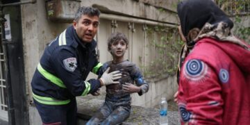 В результате иранской атаки на базу в Саудовской Аравии американские военнослужащие получили ранения. В регион Ближнего Востока прибывают новые американские войска.