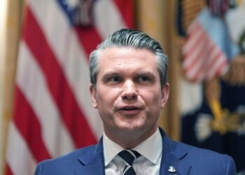 Израиль нанес удар по иранским ядерным объектам, а Тегеран атаковал базу в Саудовской Аравии, ранив американских военнослужащих.