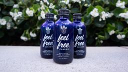 С 2015 года количество звонков, связанных с отравлением кратомом, выросло более чем на 1200%. С 2015 года количество звонков, связанных с отравлением кратомом, выросло более чем на 1200%.